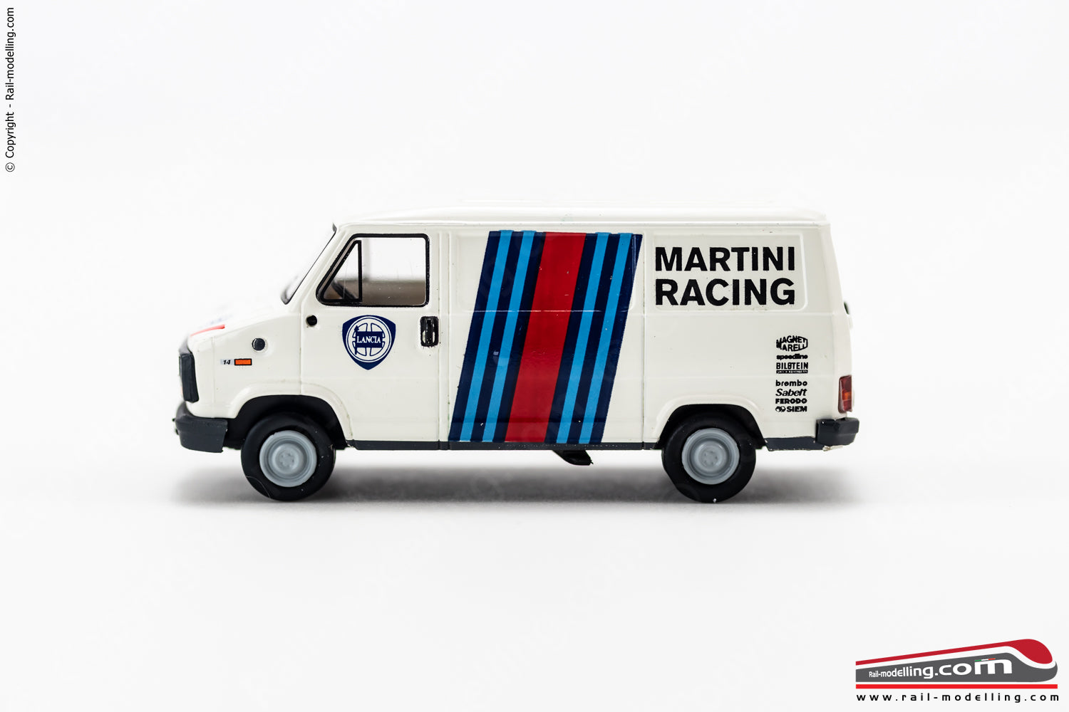 BREKINA 34918 - H0 1:87 - Auto modellino Fiat Ducato Martini Racing