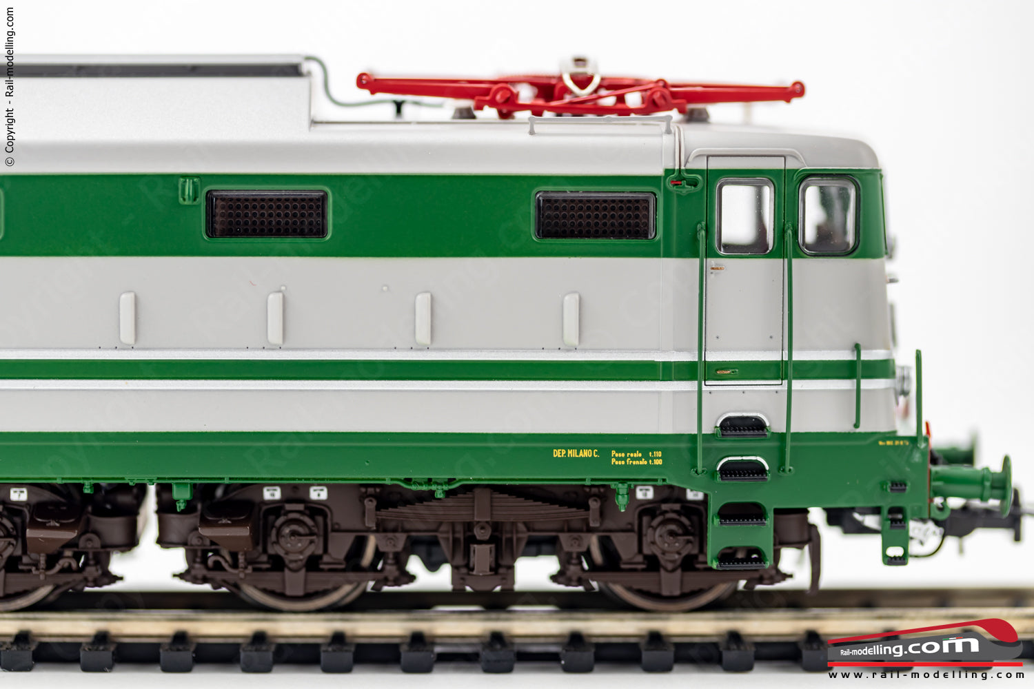 RIVAROSSI HR2867 - H0 1:87 - Locomotiva elettrica FS E.646.084 verde/grigio con modanature dep. Milano C.le Ep. IIIb