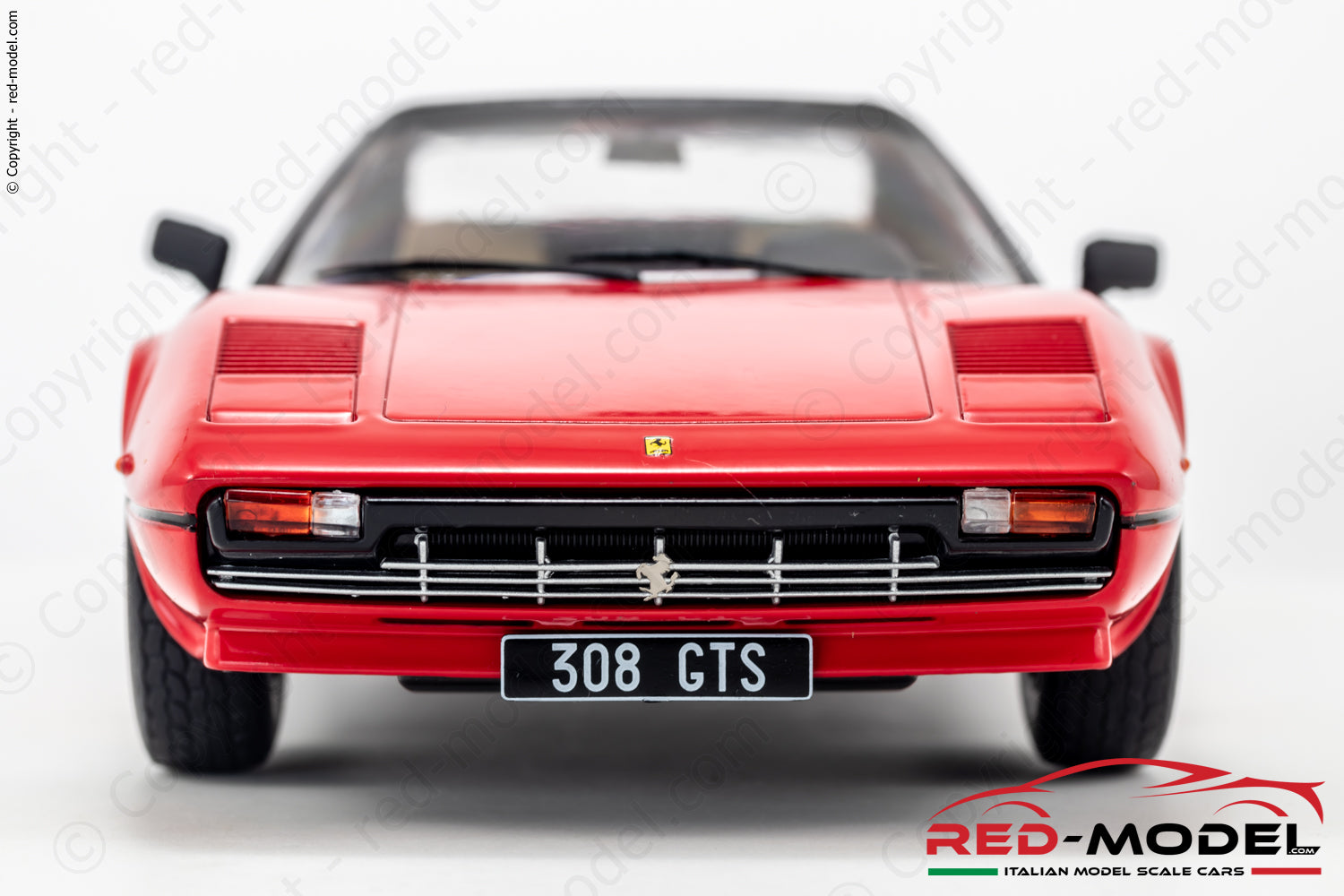 MODEL CAR 18170 - 1:18 - Ferrari 308 GTS Rossa con tetto chiuso