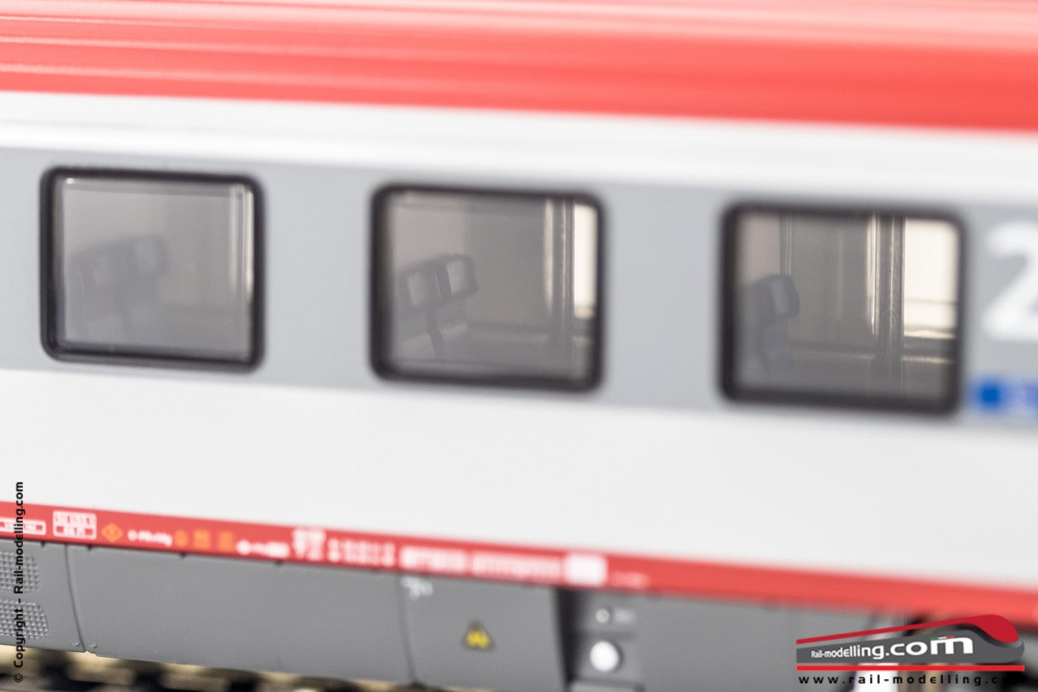 ACME 55211 - H0 1:87 - Set 3 carrozze passaggeri austriache OBB di tipo ADbmpsz + Bmz + Bmpz