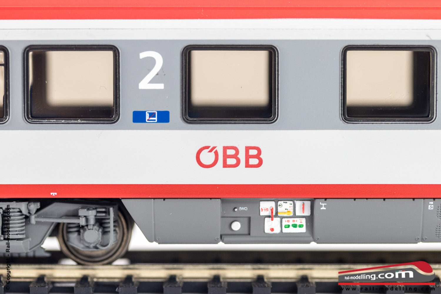 ACME 55211 - H0 1:87 - Set 3 carrozze passaggeri austriache OBB di tipo ADbmpsz + Bmz + Bmpz
