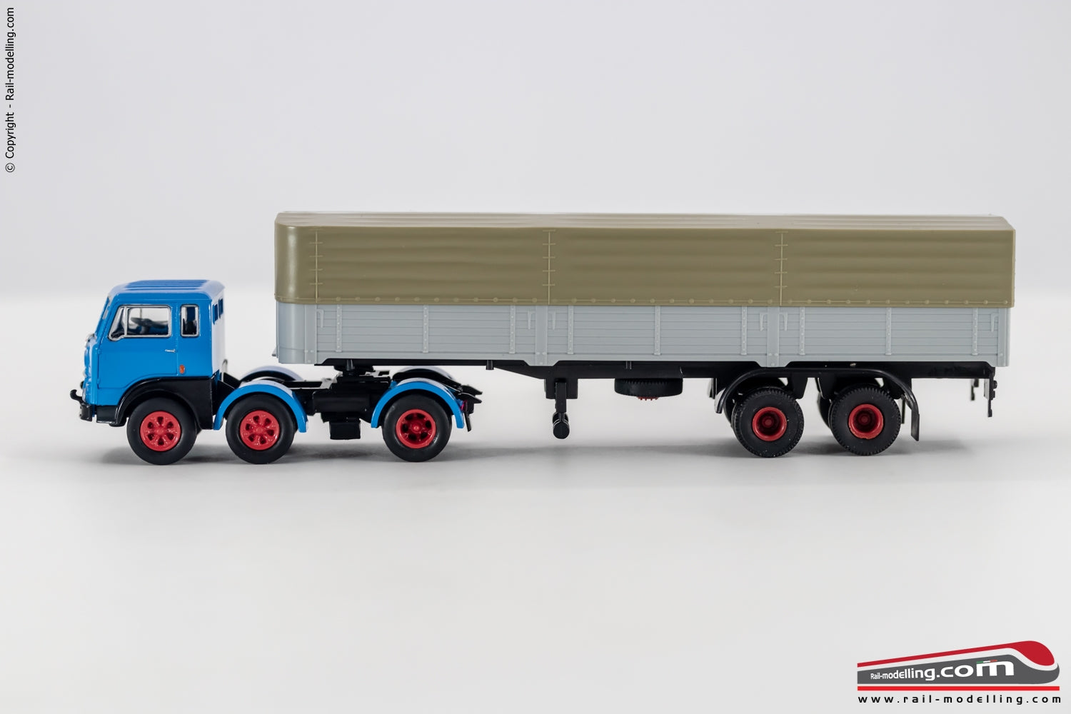 BREKINA 58501 - H0 187 - Camion trattore Fiat 690 T blu con semirimorchio telonato