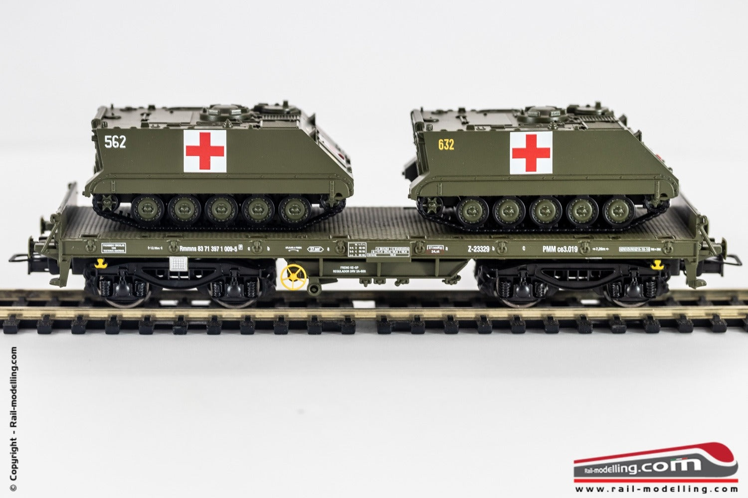 ELECTROTREN E5174 - H0 1:87 - Carro merci militare a pianale RENFE modello TOAs con 2 cingolati