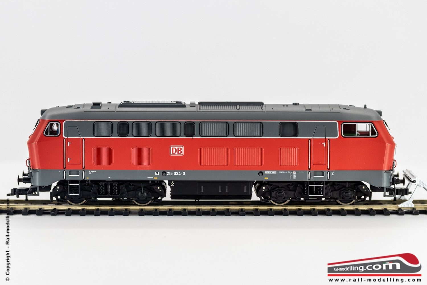 FLEISCHMANN 424005 - H0 1:87 - Locomotiva diesel BR 215 034-0 DB AG Ep. V