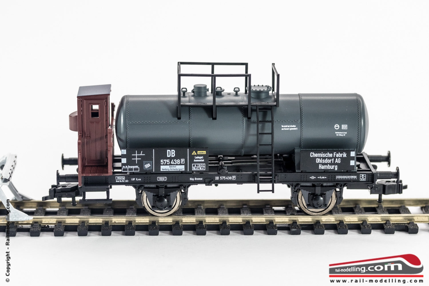 FLEISCHMANN 544204 - H0 1:87 - Carro merci con cisterna e garitta del frenatore DB Ep. III