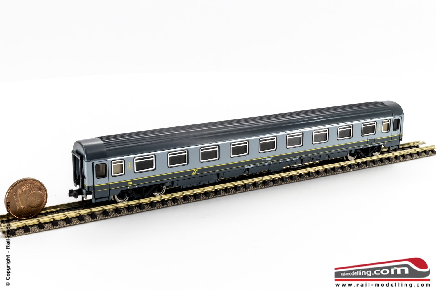 FLEISCHMANN 814451 - N 1:160 - Carrozza passeggeri FS Eurofima bigrigia di 1°Classe 61 83 19-90 009-7