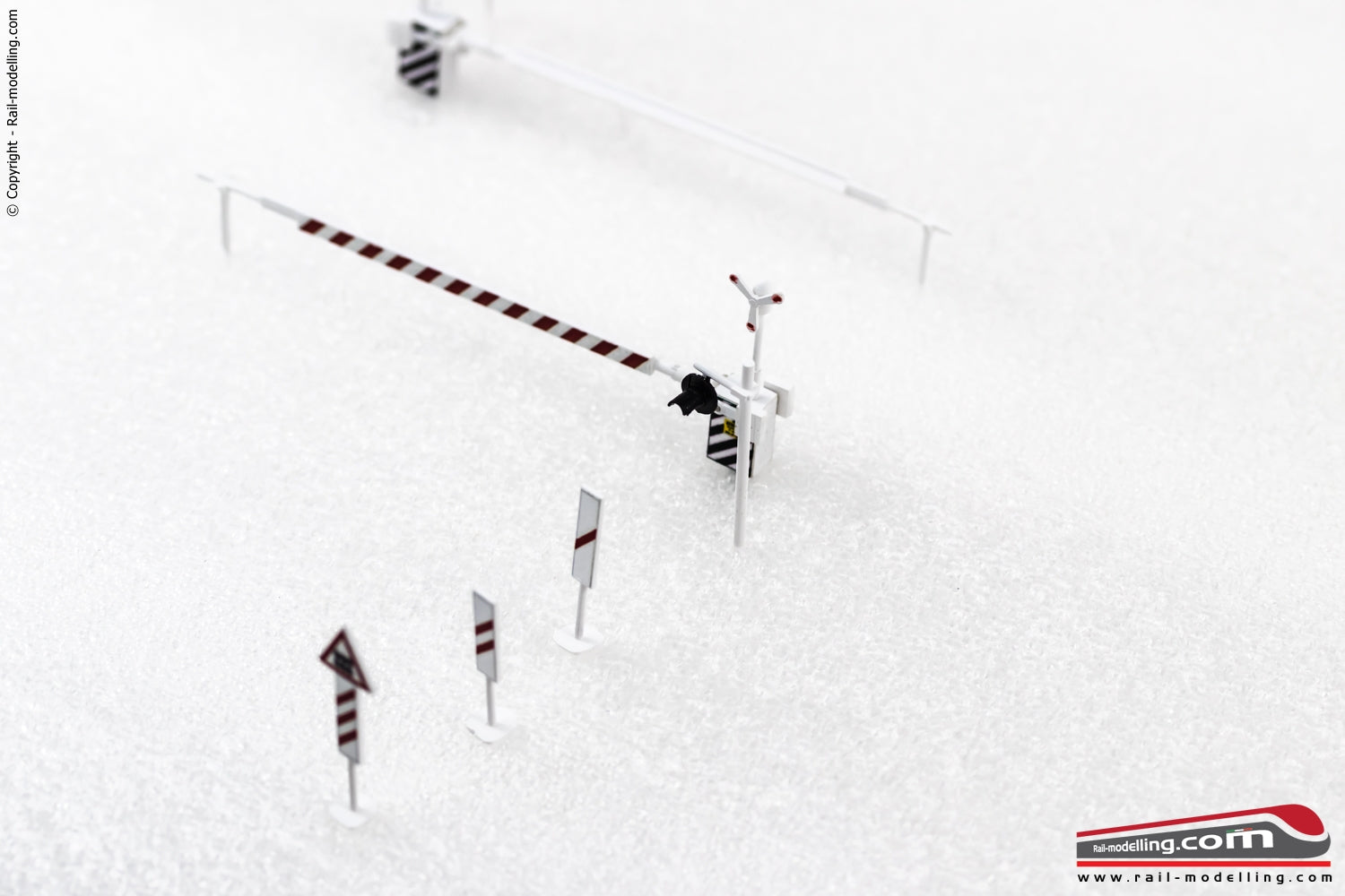 segnaletica passaggio a livello - 8 RAIL-MOD 007B - H0 1:87 - Kit passaggio a livello con barriere lante – rail-modelling