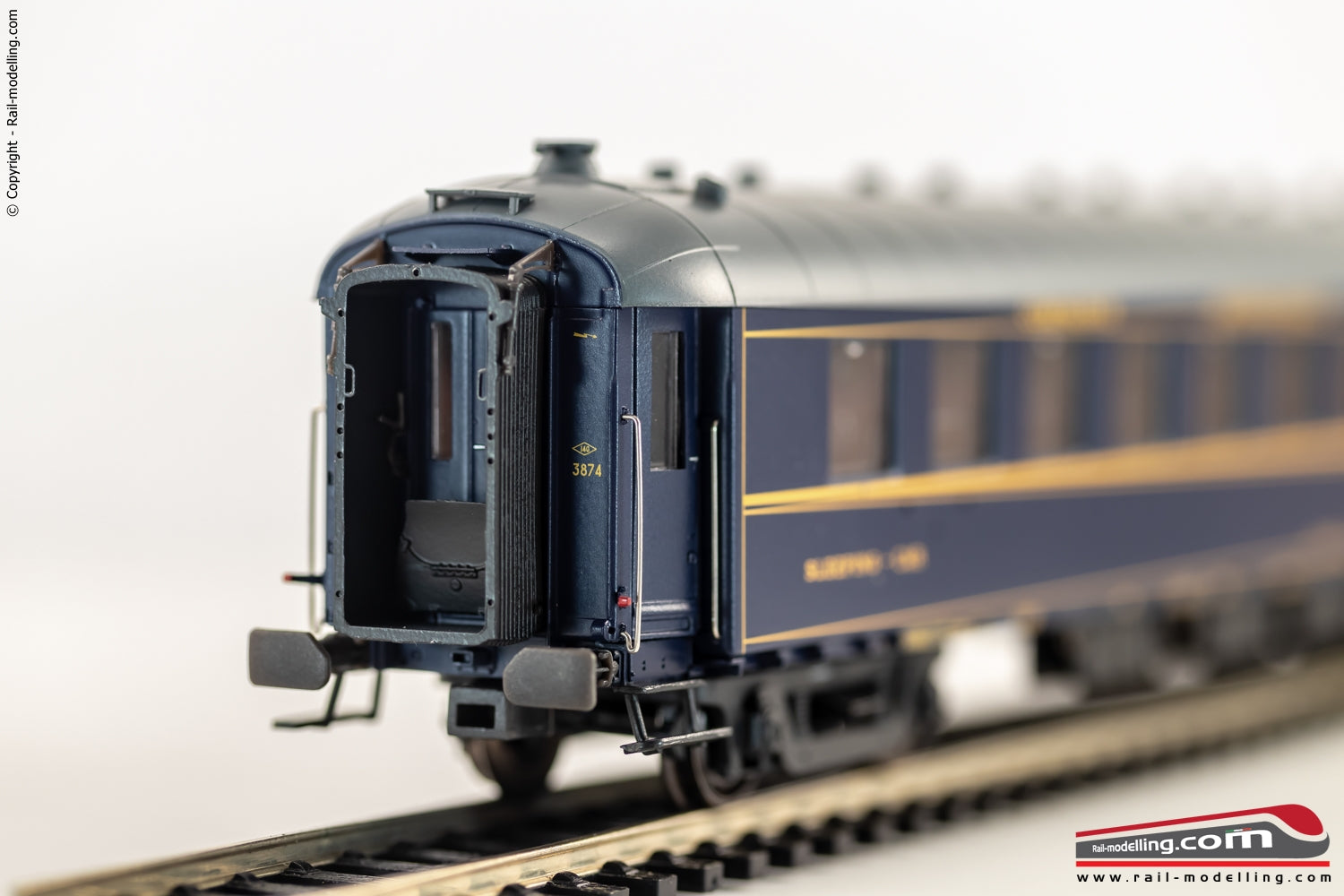 LS MODELS PI97018 - H0 187 - Carrozza CIWL FS modello Yb con carrelli PPs Ep. IV