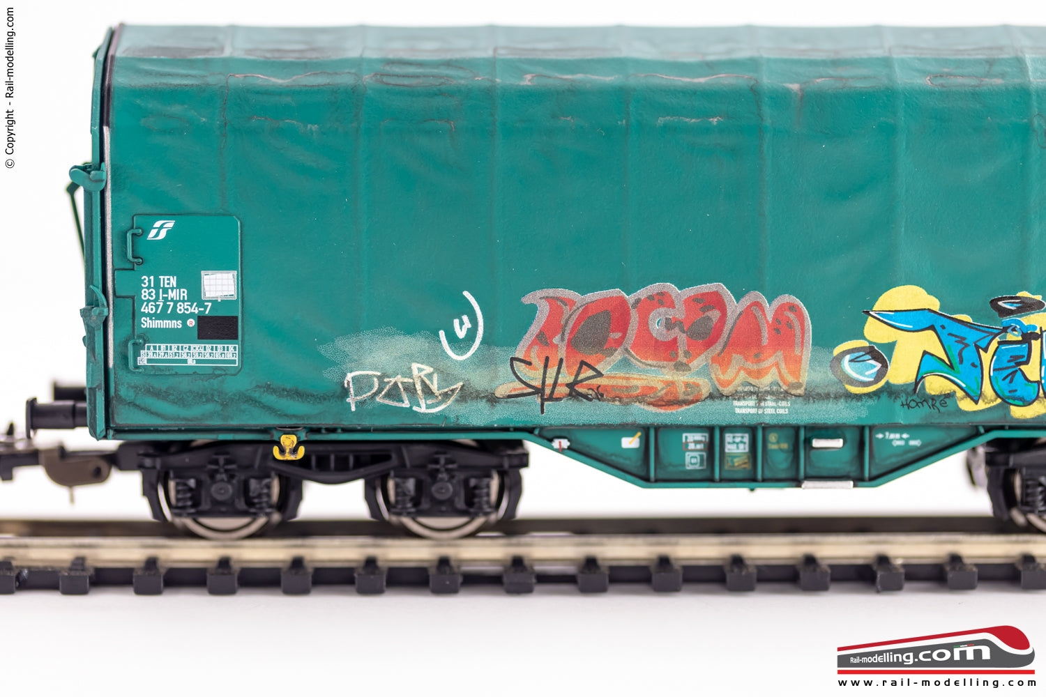 PIKO 58379 - H0 187 - Set 2 carri merce telonati Mercitalia con graffiti modello Shimmns Ep. VI
