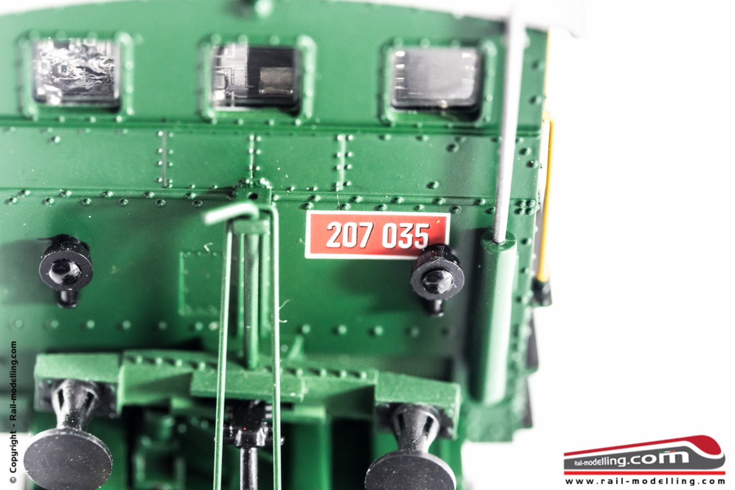 RIVAROSSI HR2726 - H0 1:87 - Automotore da monovra gruppo 207 035 Sogliola livrea verde Ep IV