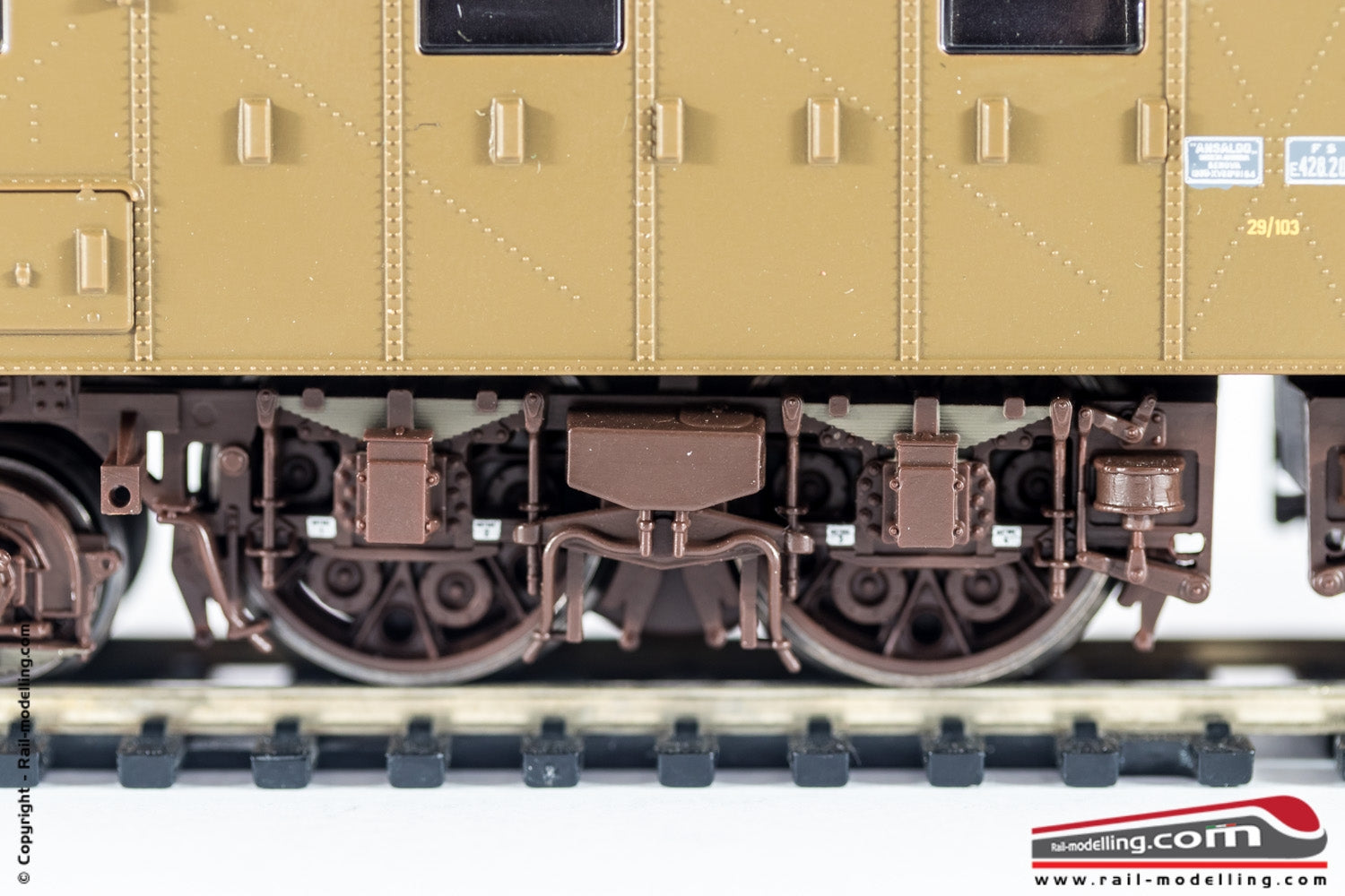 RIVAROSSI HR2729 - H0 1:87 - Locomotiva elettrica FS E 428 202 II Serie carrelli AP1110 Epoca IV
