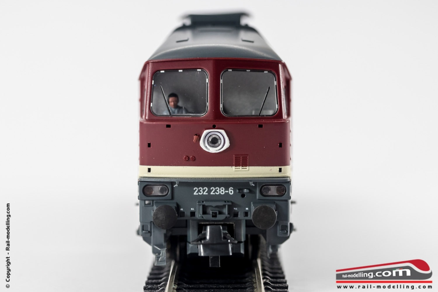 ROCO 52460 - H0 1:87 - Locomotiva Diesel tedesca DB Gruppo 232 motore a volano Ep. V