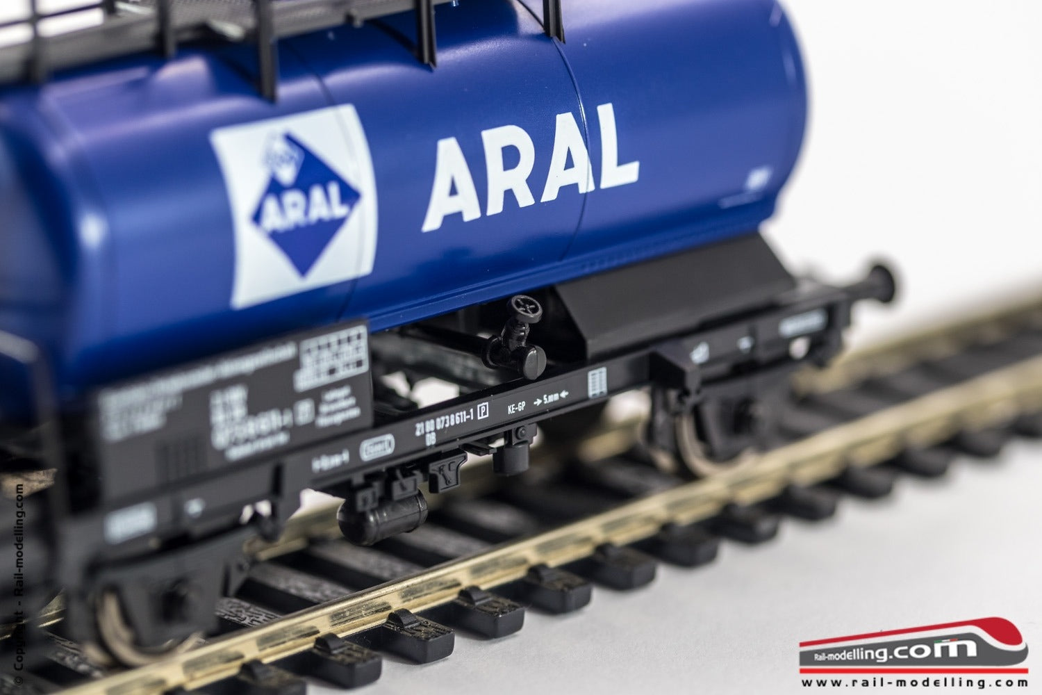 ROCO 56258 - H0 1:87 - Carro cisterna DB Compagnia ARAL - 21 80 073 8 611-1