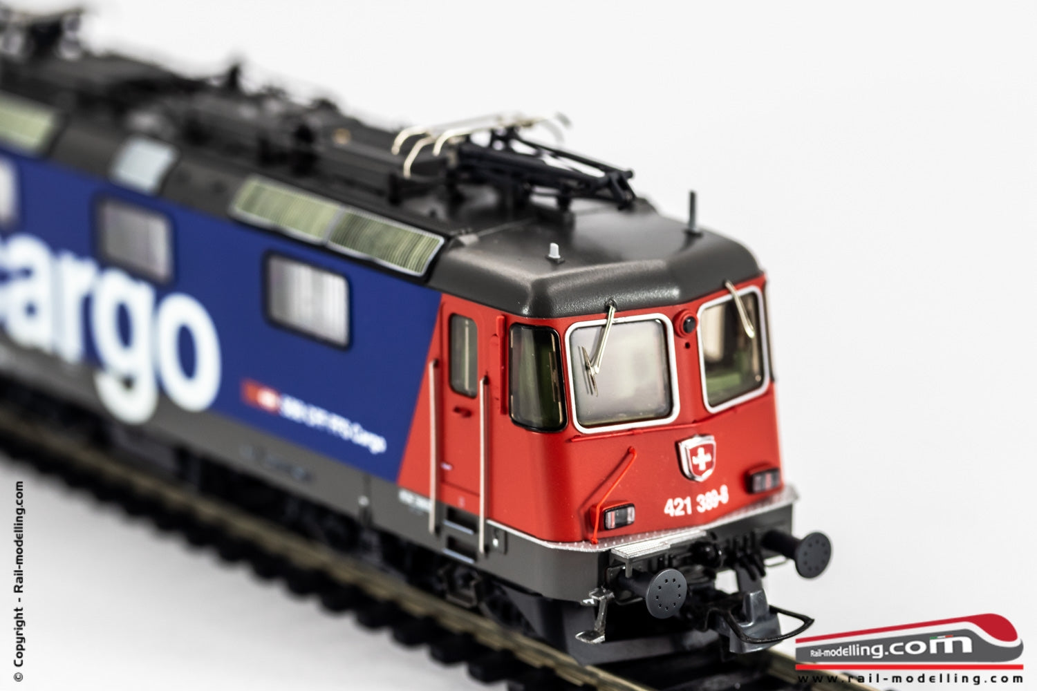 ROCO 73256 - H0 1:87 - Locomotiva elettrica SBB CFF FFS Re 421 389-8 livrea CARGO Ep. VI