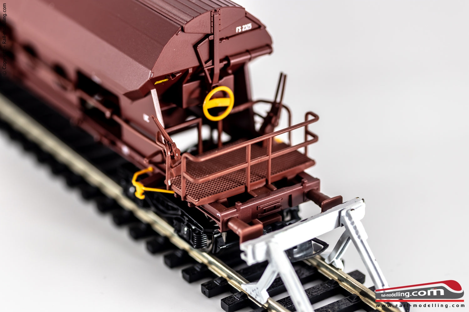 ROCO 76407 - H0 187 - Carro merci tramoggia FS modello Tadgns Ep. VI