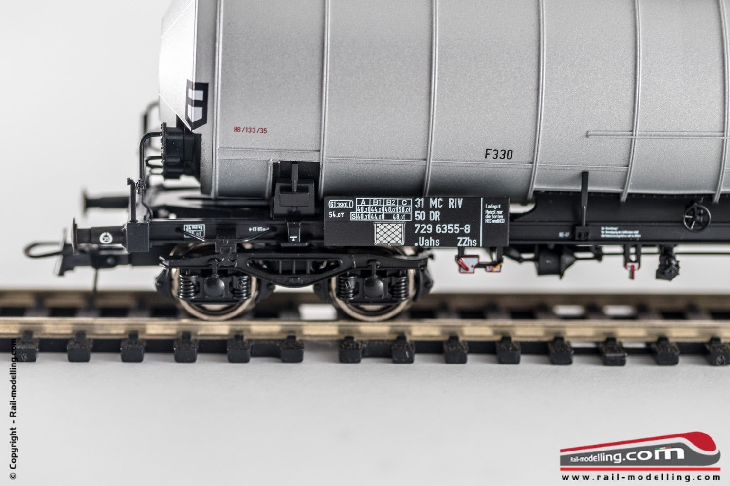 ROCO 67310 - H0 1:87 - Carro merci cisterna inclinata DR modello Uahs
