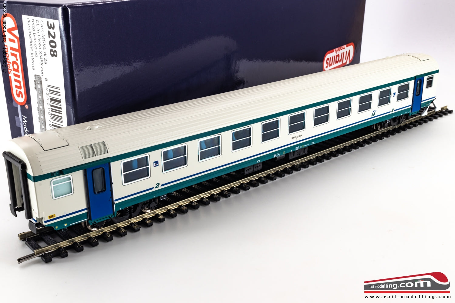 VITRAINS 3208 - H0 187 - Carrozza MDVE di 2a classe livrea XMPR illuminata internamente Ep. V